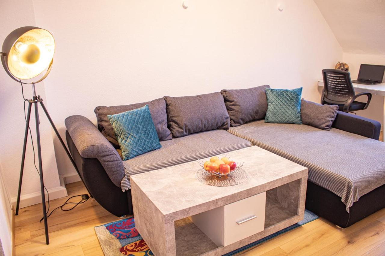 Bis 5 Personen, Parkplatz, Arbeitsplatz Apartment Solingen Exterior photo